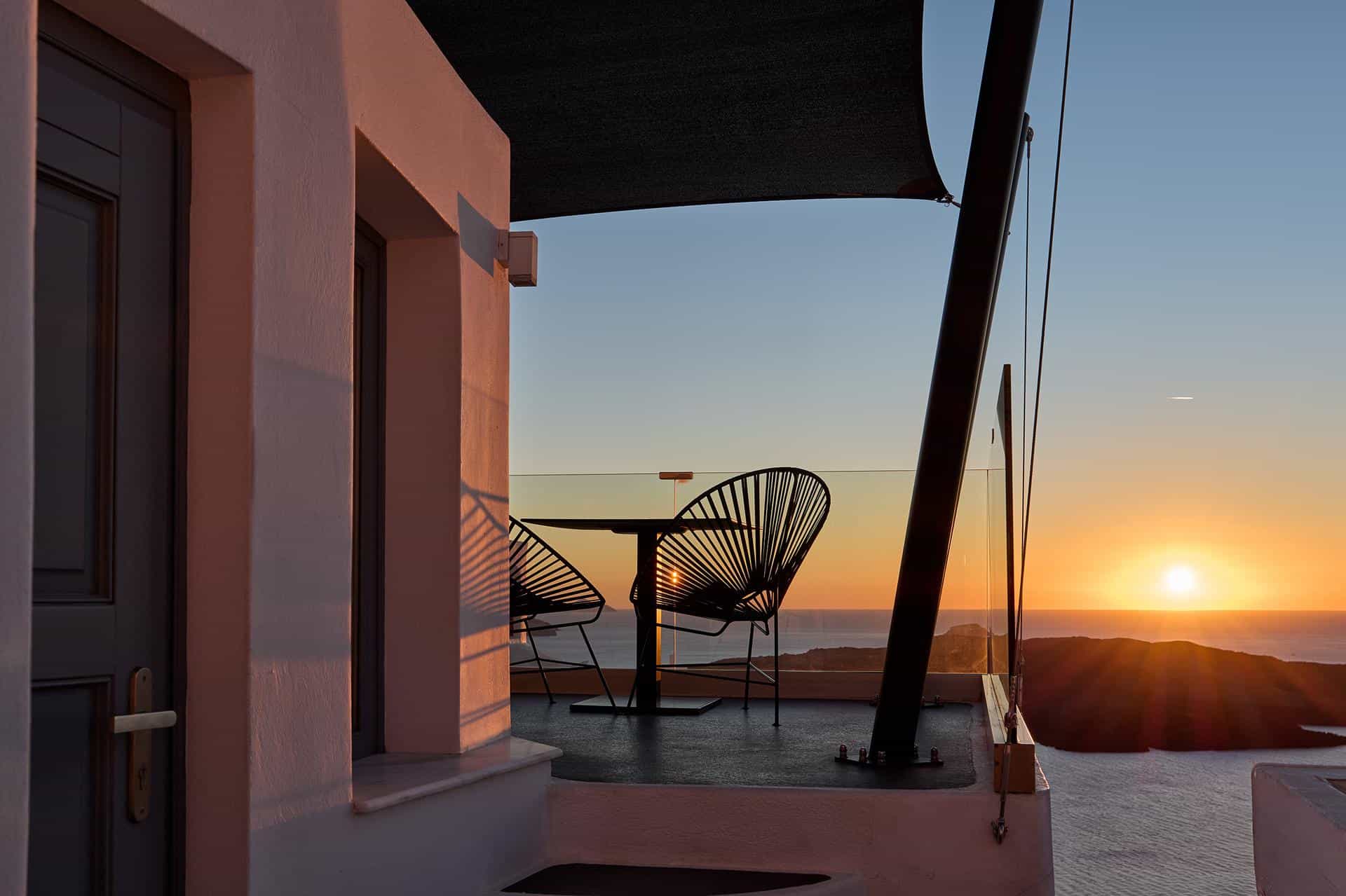 Sunset colors over the Santorini caldera from Fira